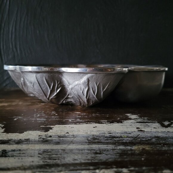 Vintage Wilton Armetale Chip & Dip Cabbage Leaf Serving Bowl Pewter - Picture 3 of 6